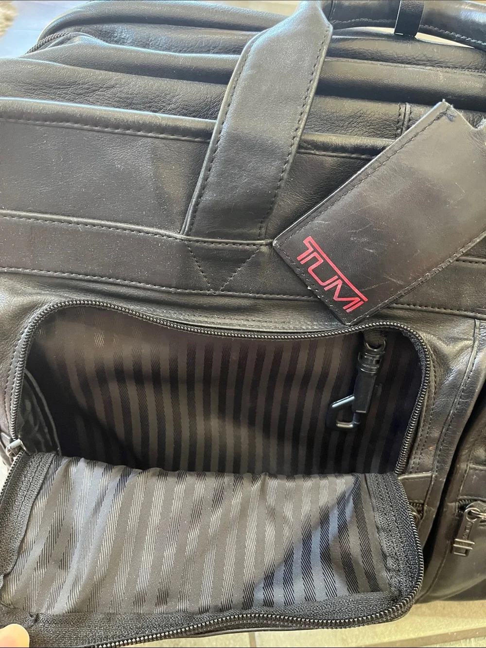 🖤 Tumi Alpha Leather Briefcase Laptop Bag Messenger Black Travel